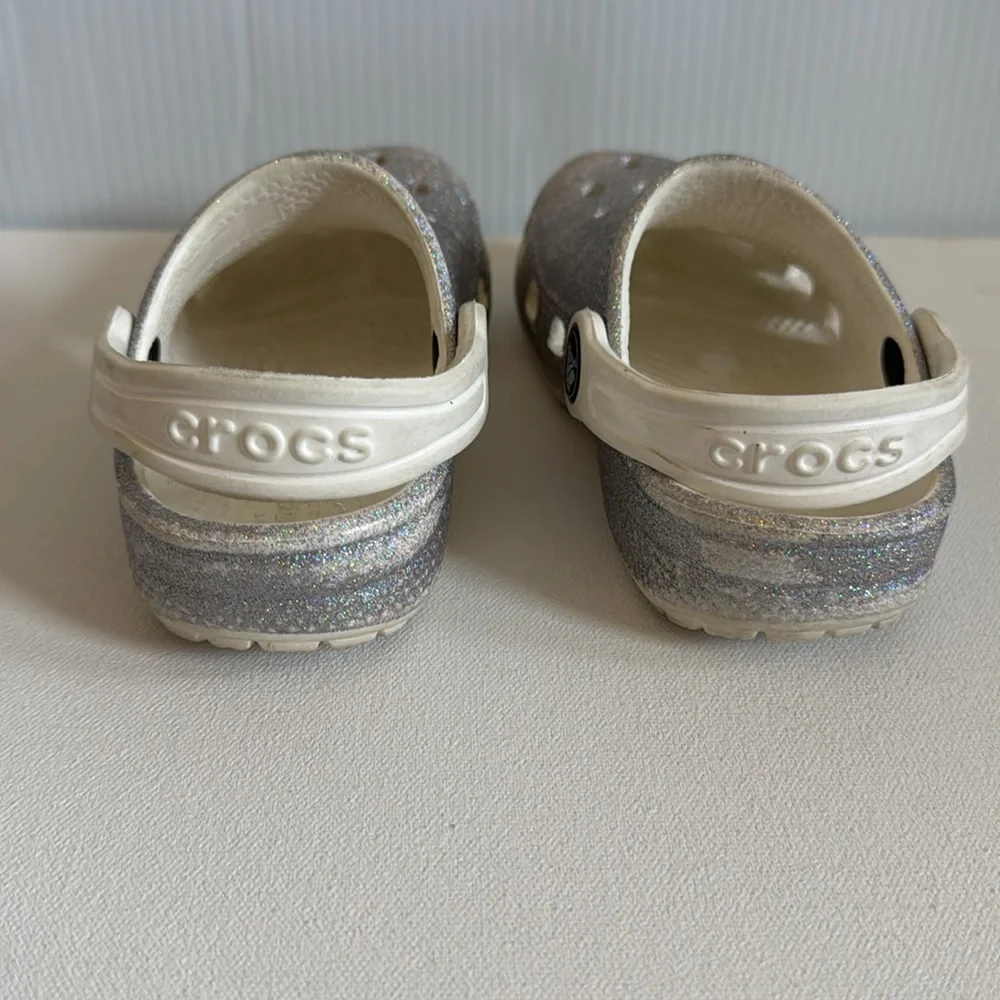 Crocs Kids Glitter Clogs - Silver. Size C7